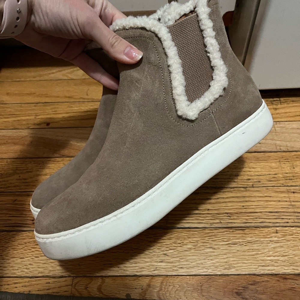 Lucky Brand like new Women's Taupe Suede Ankle Boots